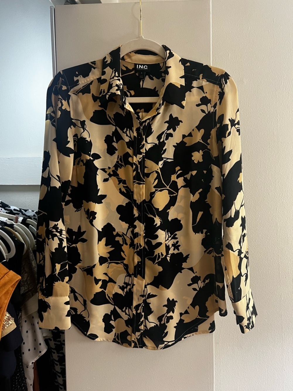 I.N.C. Two-Pocket Button Shirt in Beige & Black